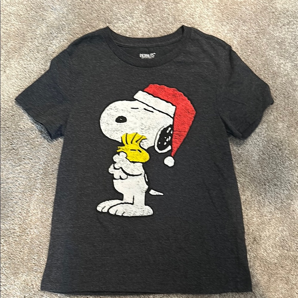 Peanuts Snoopy Short Sleeve Tee Gray and Red